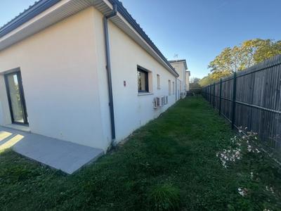 Maison - 92 m² - 4 pièces