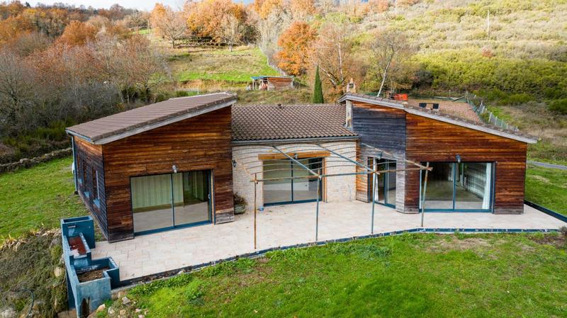 Maison de campagne - 170 m² - 4 pièces