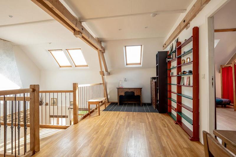 Maison - 215 m² - 6 pièces