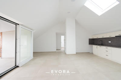 Appartement - 83 m² - 3 pièces