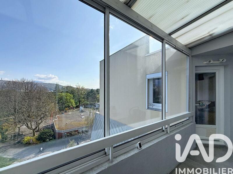 Appartement - 98 m² - 5 pièces