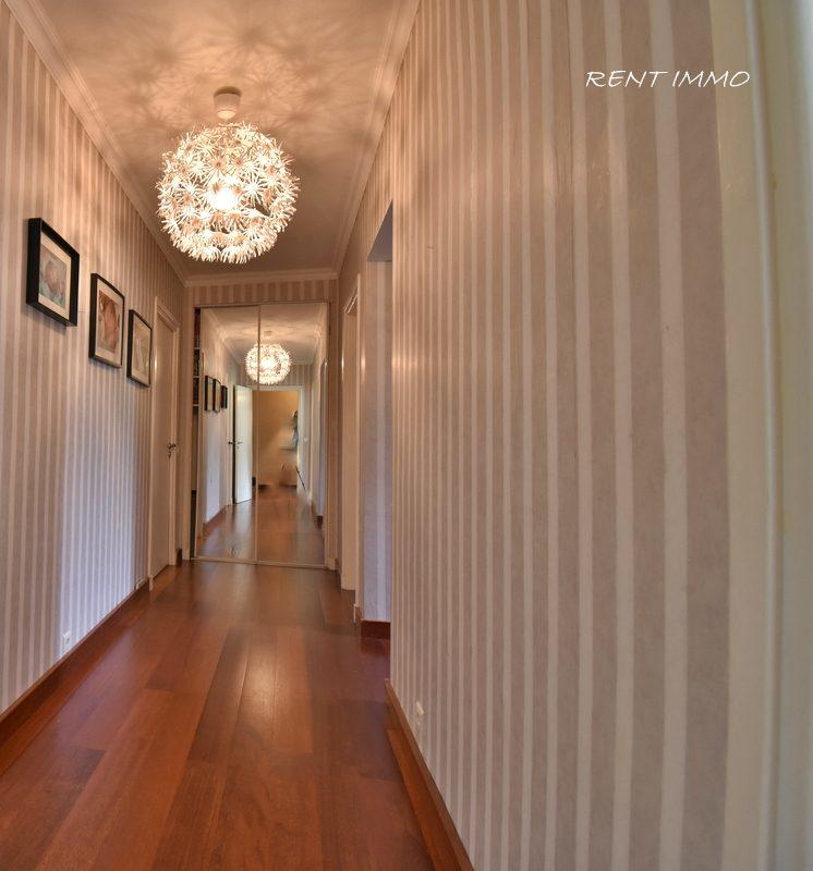 Maison traditionnelle - 200 m² - 6 pièces