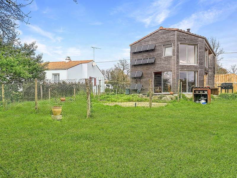 Maison - 121 m² - 5 pièces