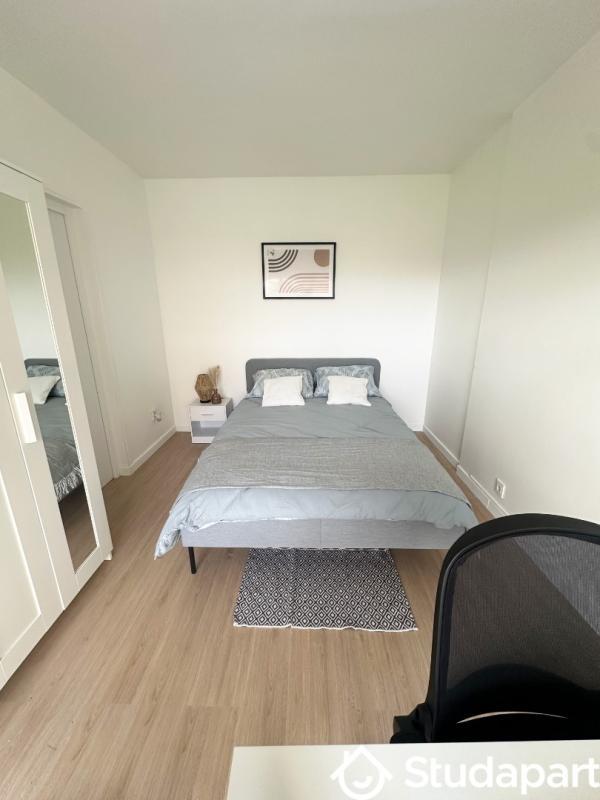 Chambre - 11 m² - 1 pièce