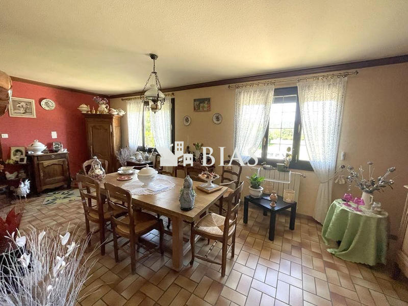 Maison - 100 m² - 4 pièces