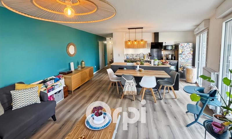 Appartement - 82 m² - 4 pièces