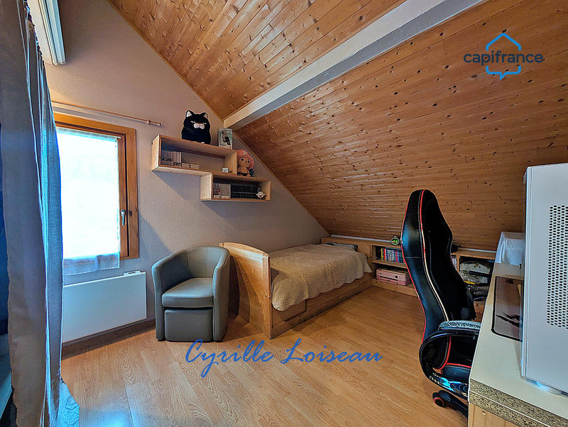 Maison - 172 m² - 12 pièces