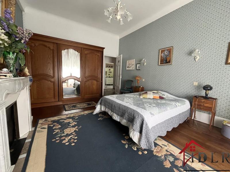 Maison de maîtres - 195 m² - 11 pièces