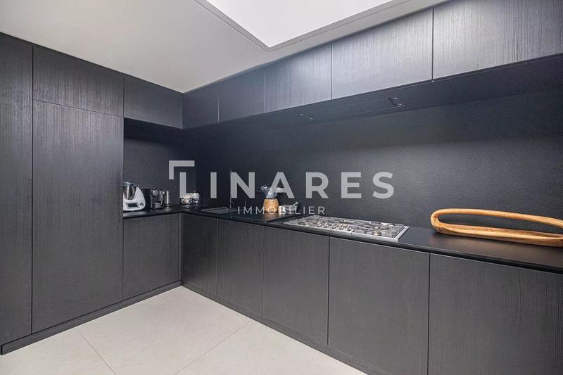 Villa - 250 m² - 5 pièces