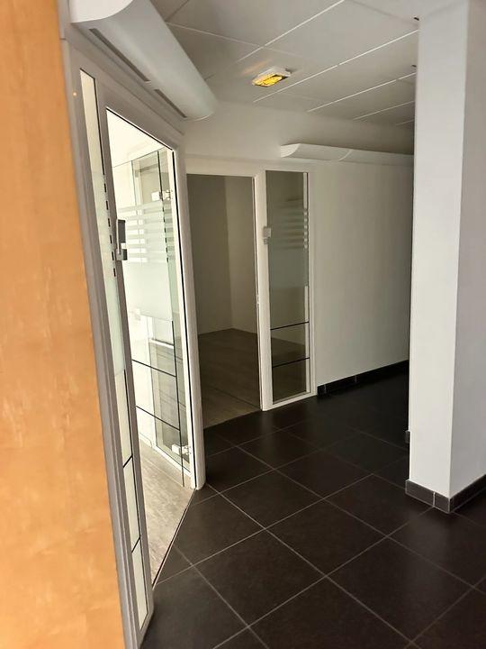 Local commercial - 105 m²