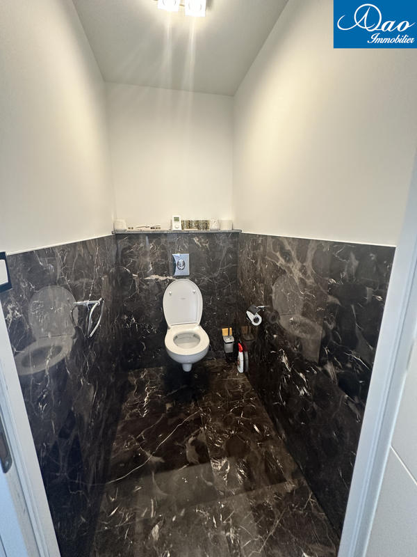 Maison - 290 m² - 6 pièces