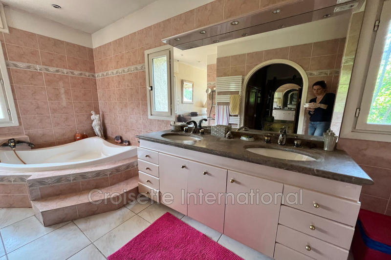 Villa - 217 m² - 7 pièces