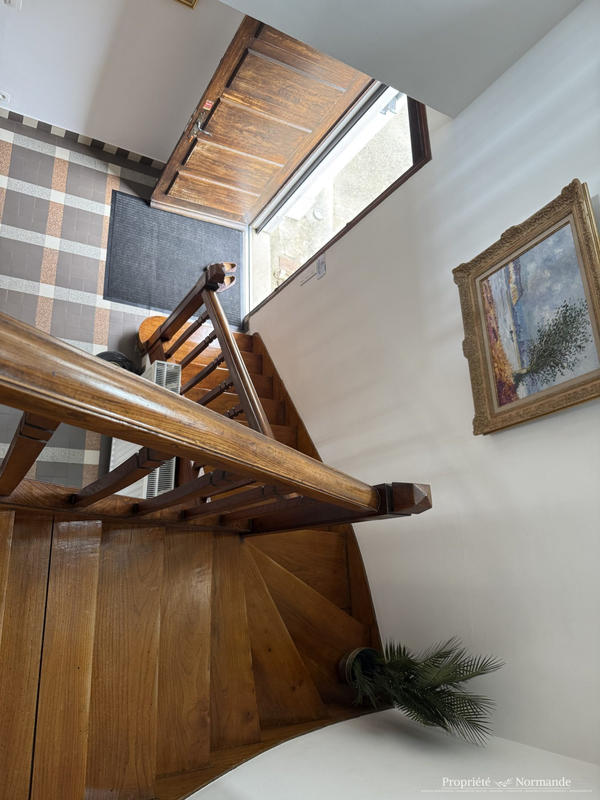 Maison - 151 m² - 6 pièces