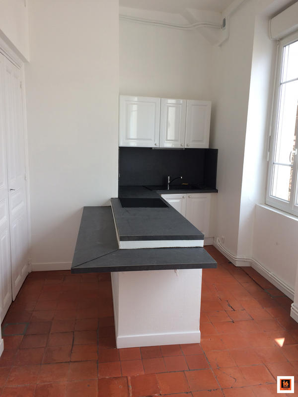 Appartement - 160 m² - 6 pièces