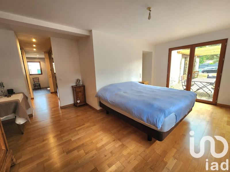 Maison - 231 m² - 10 pièces