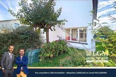 Maison - 100 m² - 5 pièces