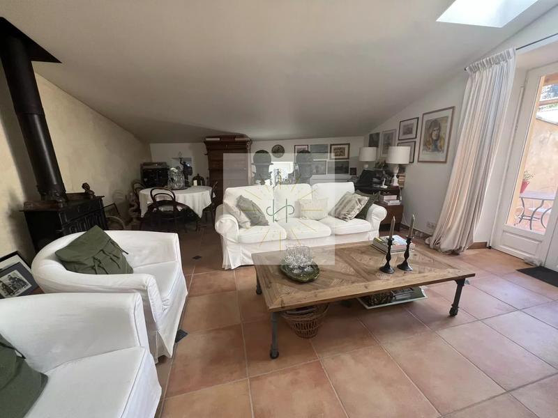 Maison - 145 m² - 5 pièces
