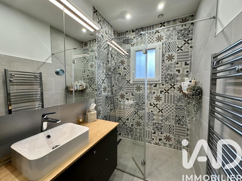 Maison - 151 m² - 7 pièces