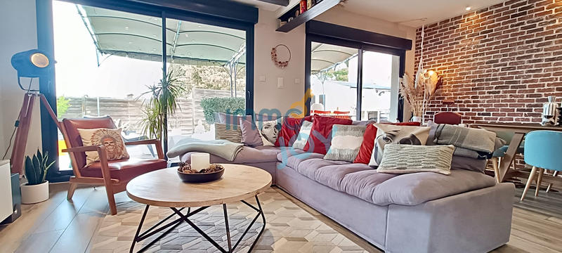 Maison - 152 m² - 6 pièces