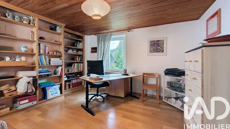 Maison - 258 m² - 5 pièces