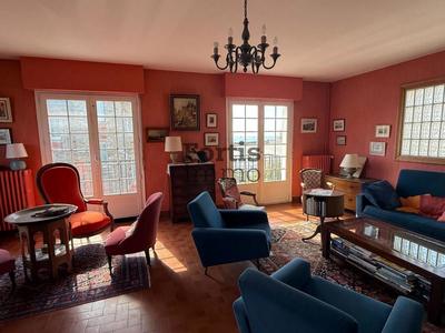 Maison - 161 m² - 7 pièces