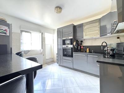 Maison - 165 m² - 7 pièces