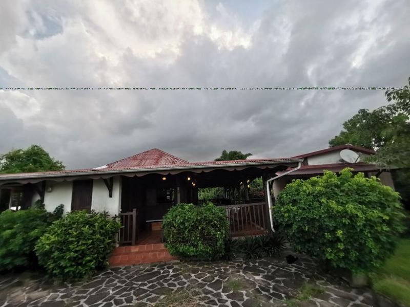 Maison - 121 m² - 4 pièces