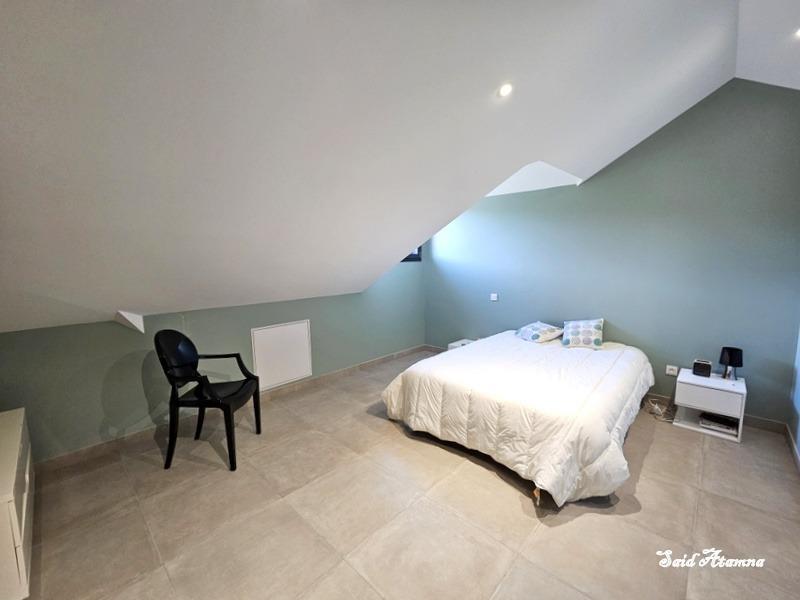 Maison - 137 m² - 4 pièces