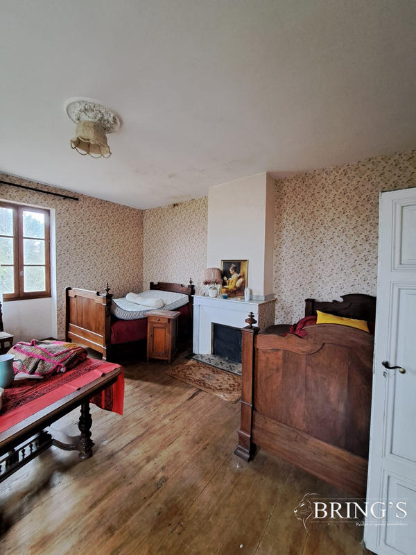 Maison - 283 m² - 8 pièces