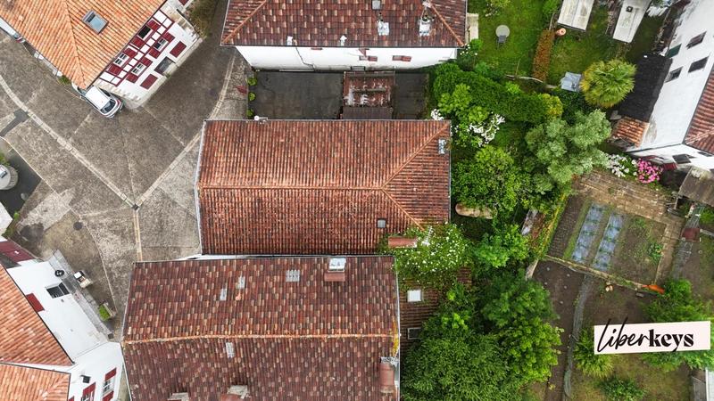 Maison - 257 m² - 7 pièces