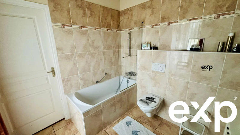 Appartement - 179 m² - 6 pièces