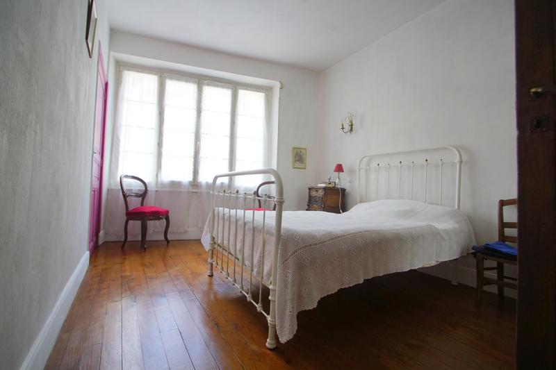 Viager - Maison de ville - 160 m² - 7 pièces