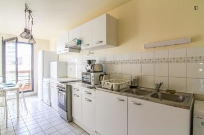 Chambre - 11 m² - 5 pièces