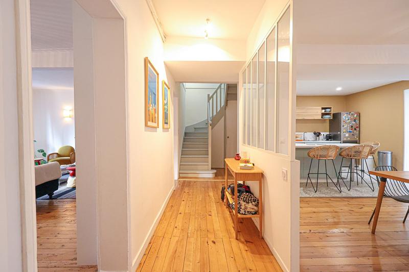 Appartement - 146 m² - 6 pièces