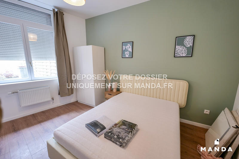 Chambre - 11 m² - 4 pièces