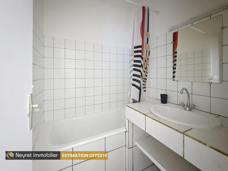 Appartement - 75 m² - 2 pièces