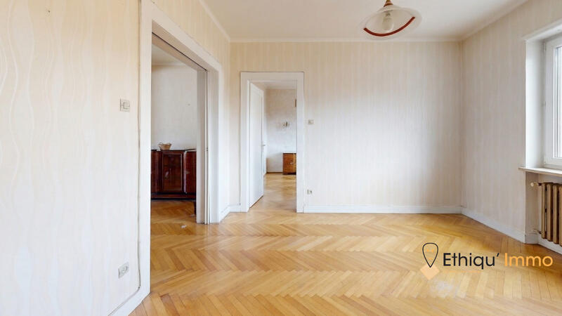 Appartement - 81 m² - 3 pièces