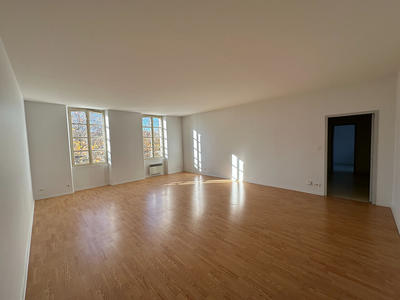 Appartement - 100 m² - 3 pièces