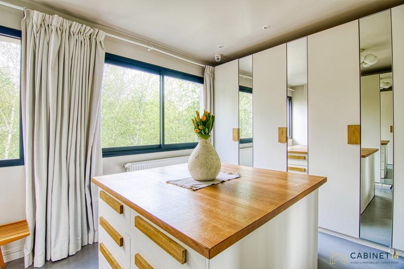 Villa - 650 m² - 10 pièces