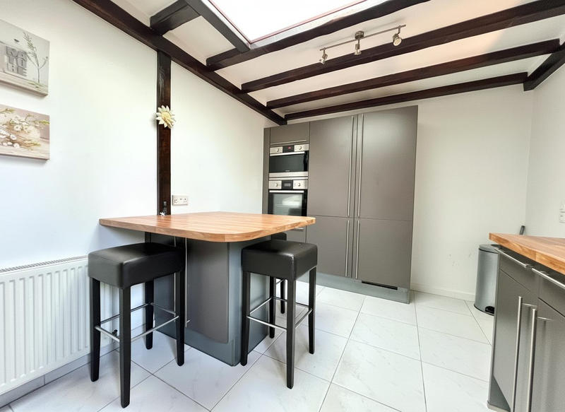 Maison - 101 m² - 5 pièces