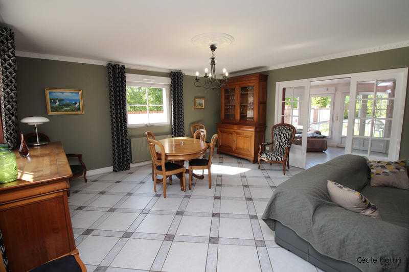 Maison - 140 m² - 6 pièces