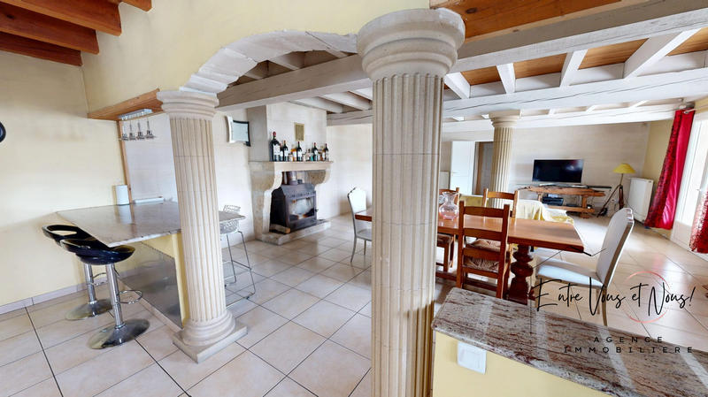 Maison ancienne - 292 m² - 6 pièces