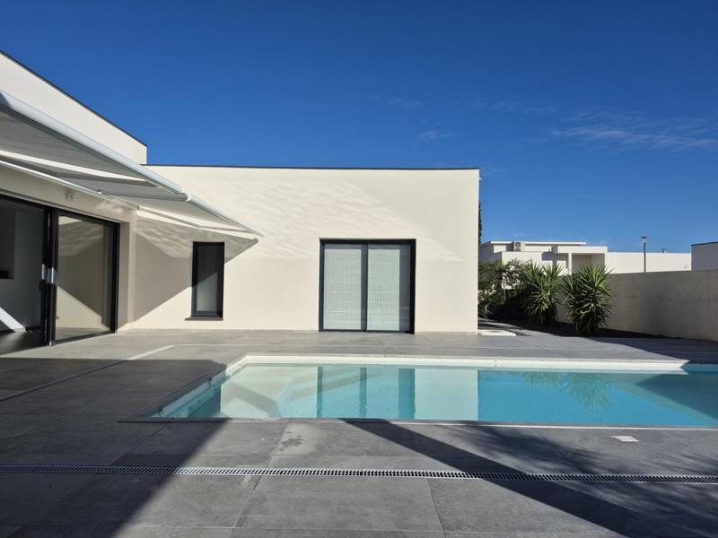 Maison - 232 m² - 6 pièces