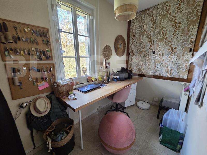 Maison - 804 m² - 28 pièces