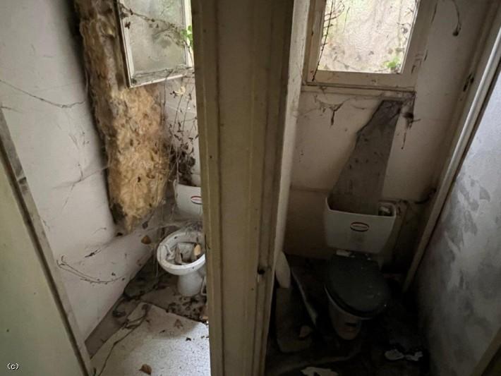 Maison - 250 m² - 10 pièces