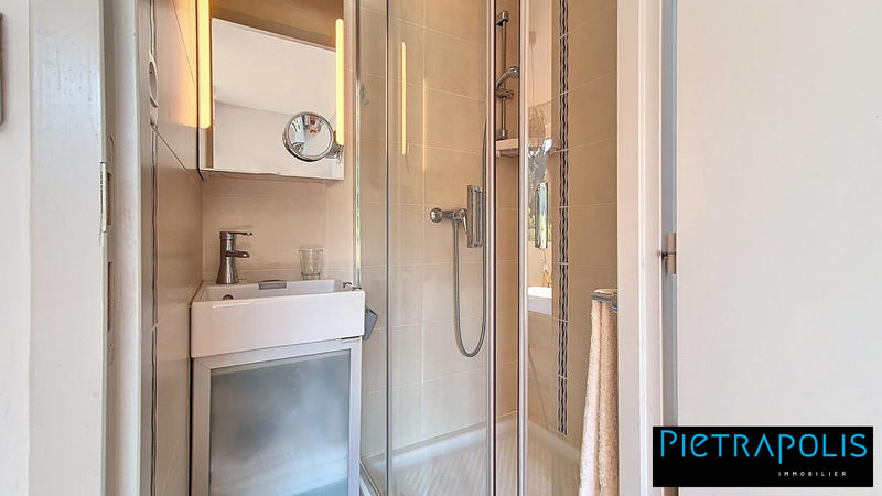 Appartement - 79 m² - 3 pièces