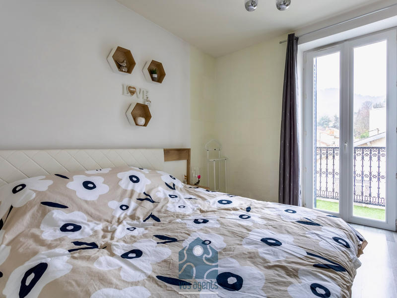 Maison - 177 m² - 8 pièces