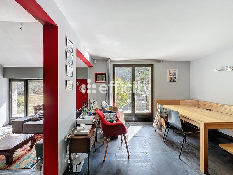 Villa - 180 m² - 7 pièces