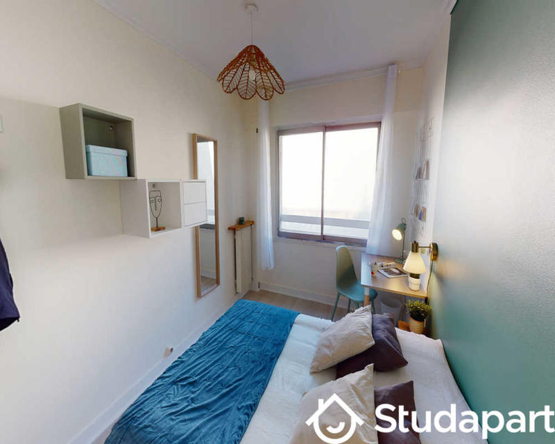 Chambre - 80 m² - 1 pièce