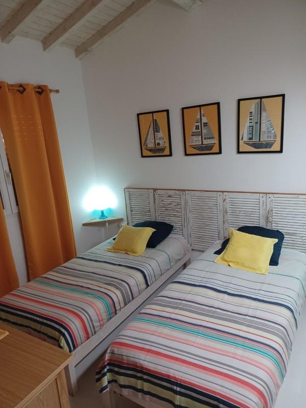 Maison - 111 m² - 9 pièces